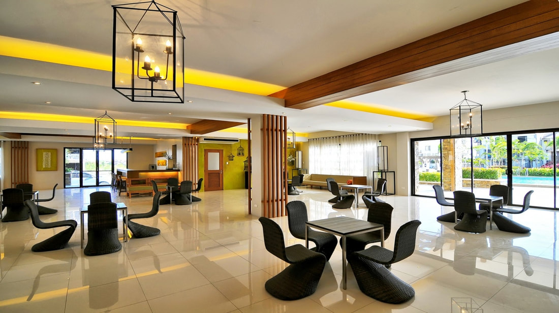 mahogany-place-3-lounge-area-large_2_orig